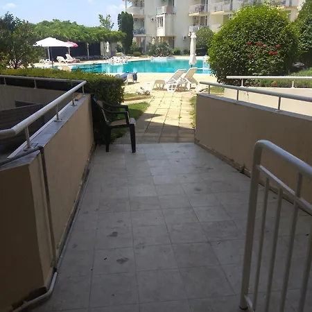 Rutland Bay 아파트